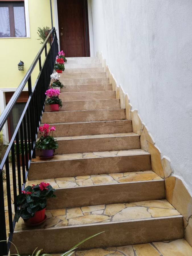 Nel Cuore Del Centro Storico Кальяри Экстерьер фото